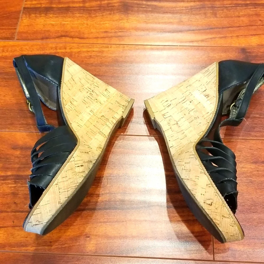 Banana Republic Platform Shoes size 10